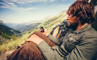 Dedicated GPS or Smartphone?